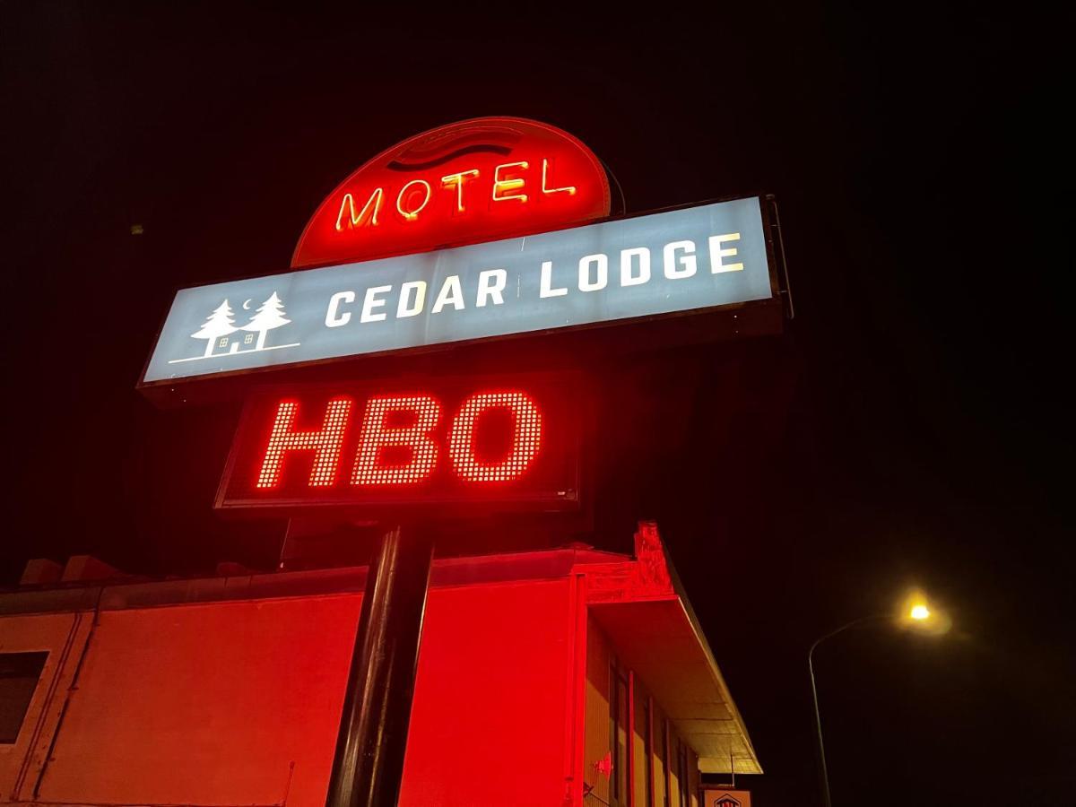 Cedar Lodge シーダー・シティ エクステリア 写真