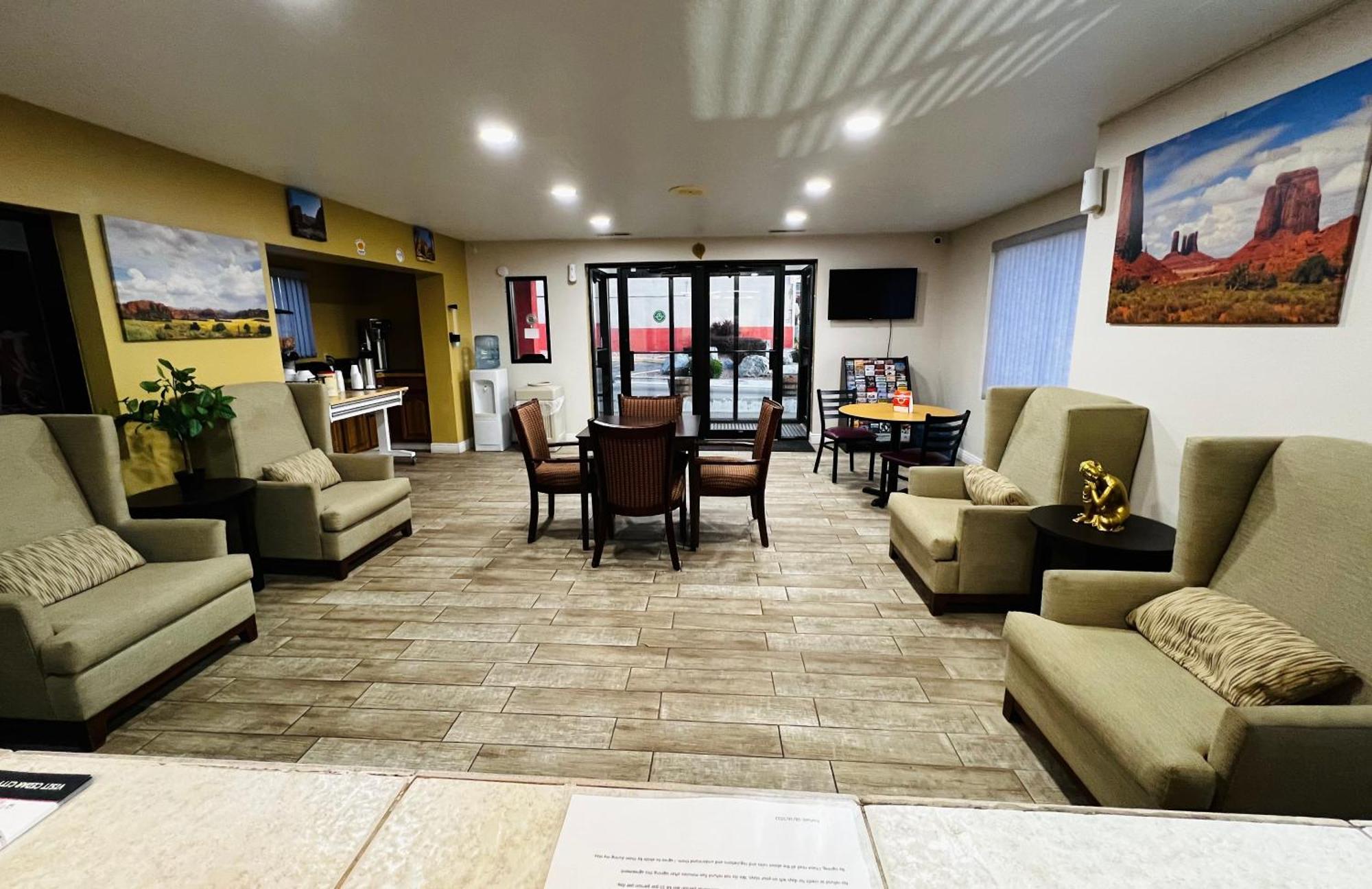 Cedar Lodge シーダー・シティ エクステリア 写真